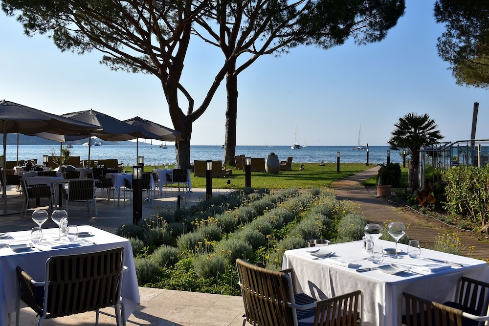 Hôtel Restaurant La Roya, Hôtel à Saint-Florent