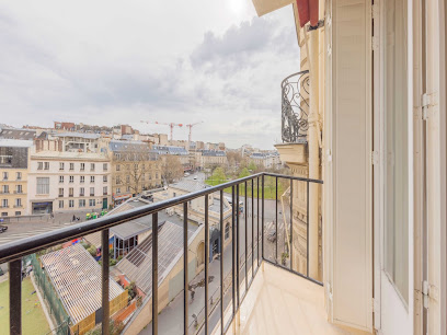 Magnificent Apartment -2Br/4P - Porte Maillot- Belvilla By Oyo Hôtel à Paris 17