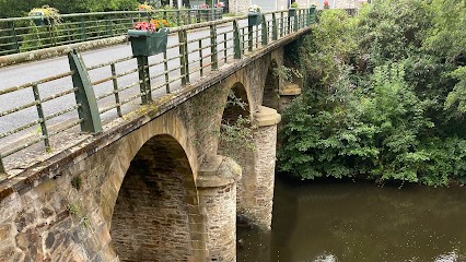 Auberge Du Pont De Cornil, Hôtel à Cornil