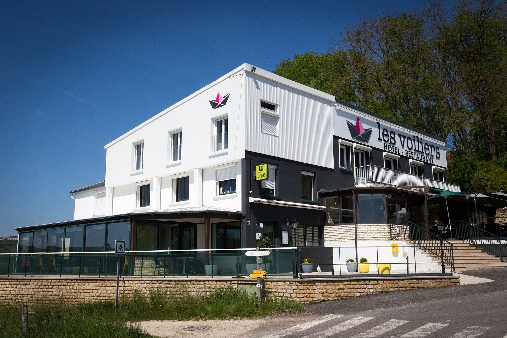 Logis Hôtel les Voiliers, Hôtel à Peigney