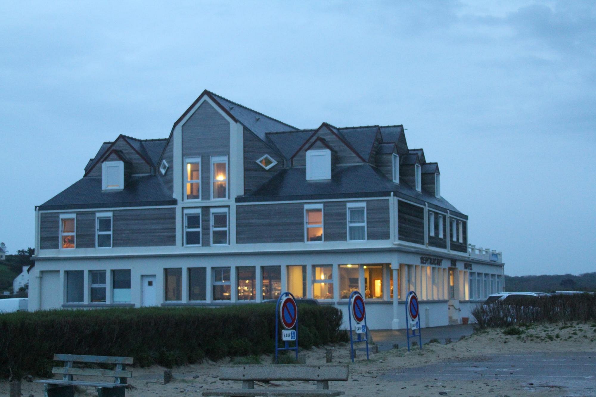 Hôtel-Restaurant De La Baie Des Trépassés, Hôtel à Plogoff