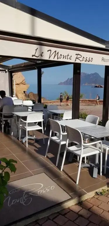 Hotel Monterosso, Hôtel à Ota
