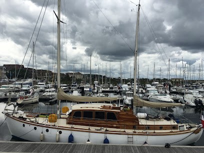 Yacht Golden Beaver, Hôtel à Deauville