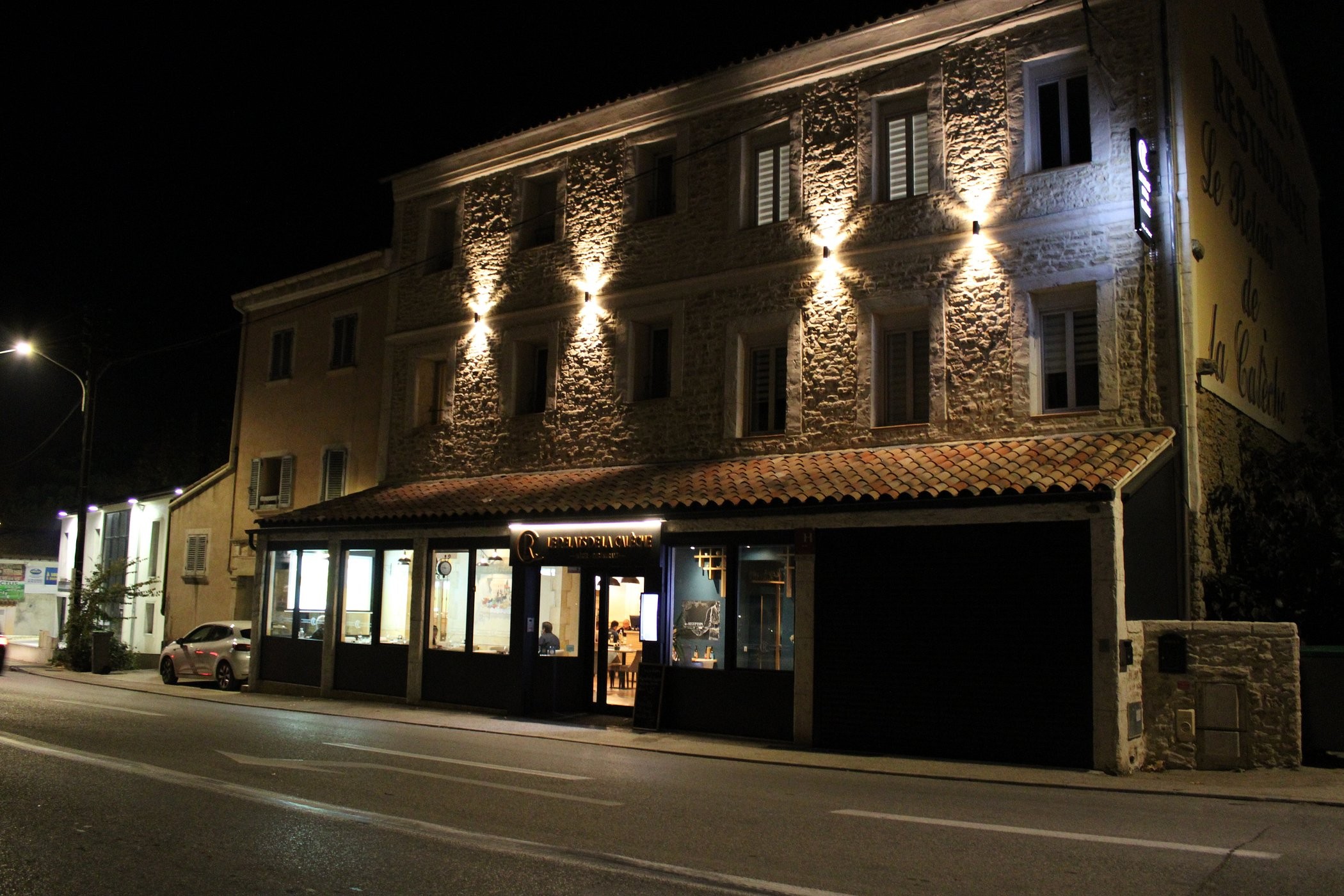 Le Relais De La Calèche, Hôtel au Beausset