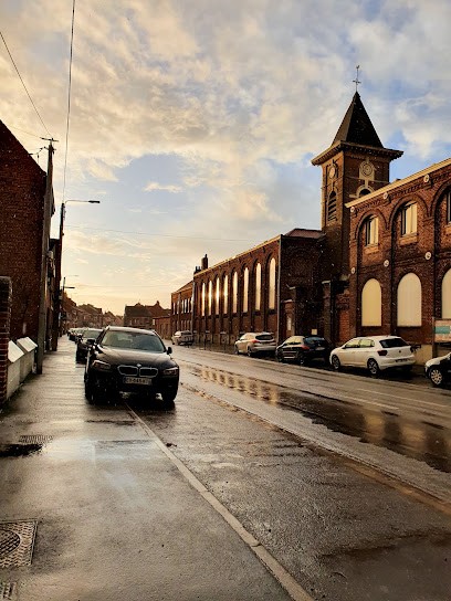 A La Station Du Bac Saint Maur, Hôtel à Sailly-sur-la-Lys
