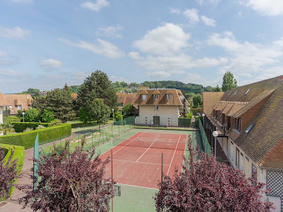 Stunning 2-Bedroom Accommodation - Pool And Tennis- Belvilla By Oyo Hôtel à Deauville