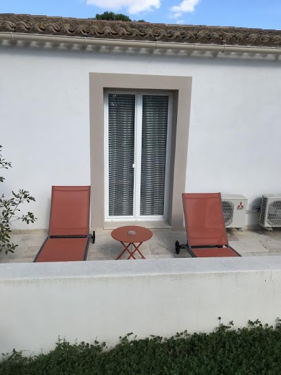 Hotel Le Devem De Mirapier, Hôtel à Cornillon-Confoux