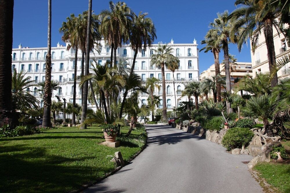 Orient Palace, Hôtel à Menton