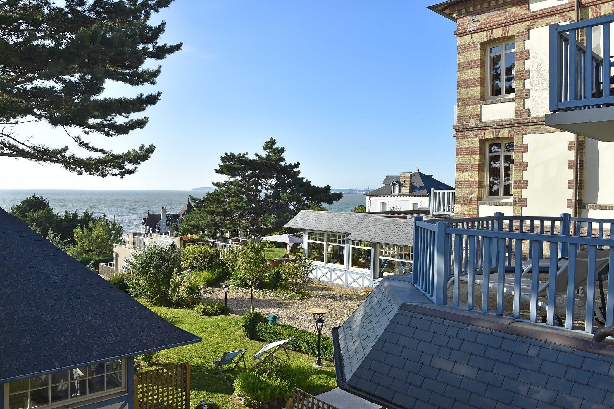 Hôtel Le Bellevue, Hôtel à Villerville