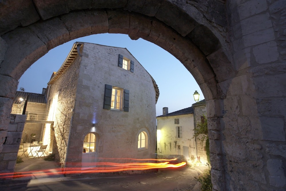 Les Francs Garçons, Hôtel à Saint-Sauvant
