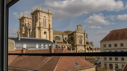 Hôtel De La Cloche SP, Hôtel à Vitry-le-François