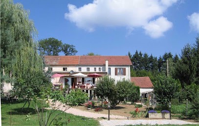 Hotel La Croix Des Bois, Hôtel à Lalizolle