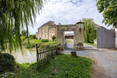 DOMAINE DE BAUSSAY - HEBERGEMENT LE FOUR A PAIN, Hôtel à Mouterre-Silly