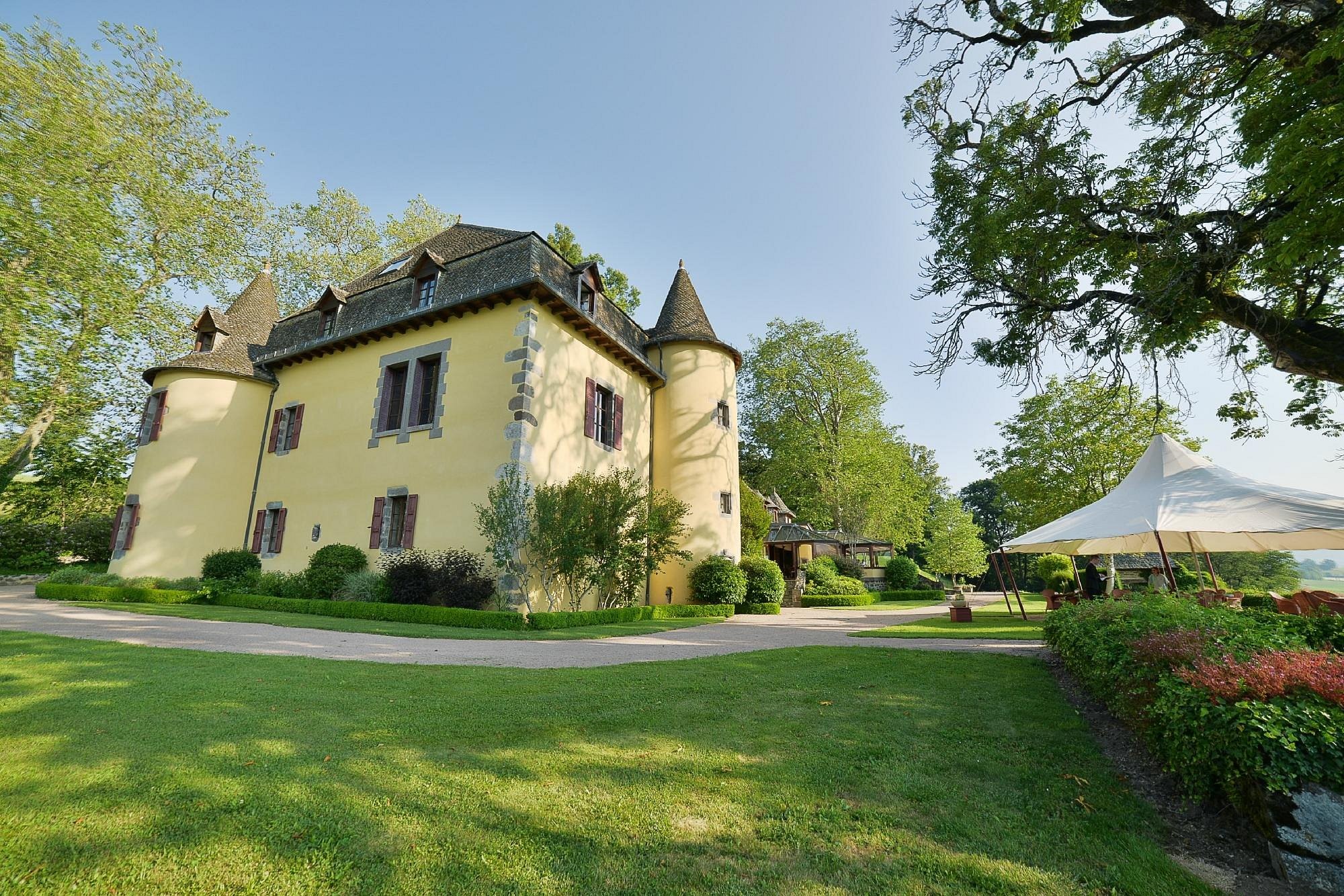 Château De Salles Vézac - Hôtel Restaurant, Hôtel à Vézac