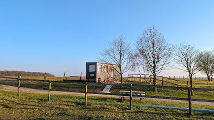 Graine De Tiny - Tiny House Le Haras, Hôtel à Vron