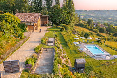 Gite De Charme Les Reynauds, Hôtel à Saint Antoine l'Abbaye