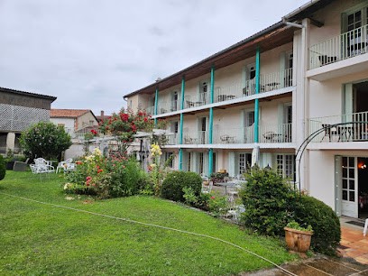 Hostellerie De La Poste, Hôtel à Oust