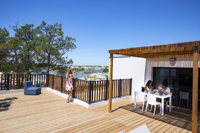 Le Village Du Port - Location De Vacances Au Grau Du Roi, Résidence Hôtelière au Grau-du-Roi