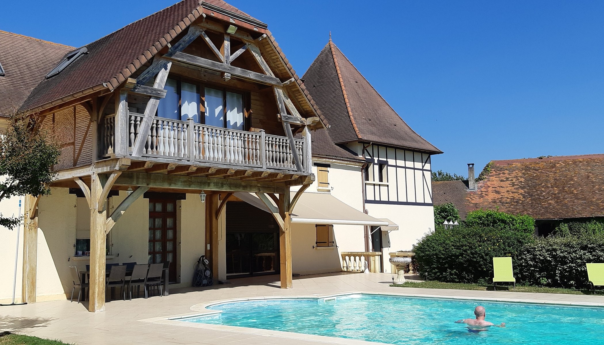 LA FERME DE LAUPILIERE, Hôtel à Sarrazac