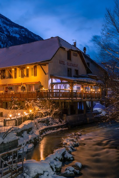 Logis Hôtel Et Spa Le Christiania, Hôtel à La Salle-les-Alpes