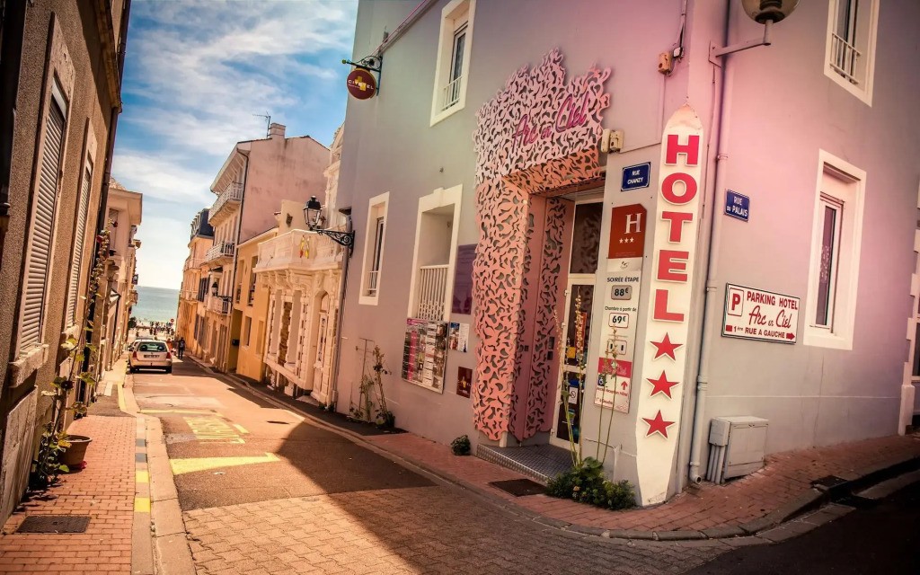 Hôtel Arc En Ciel Et SPA - Les Sables D'Olonne, Hôtel aux Sables-d'Olonne