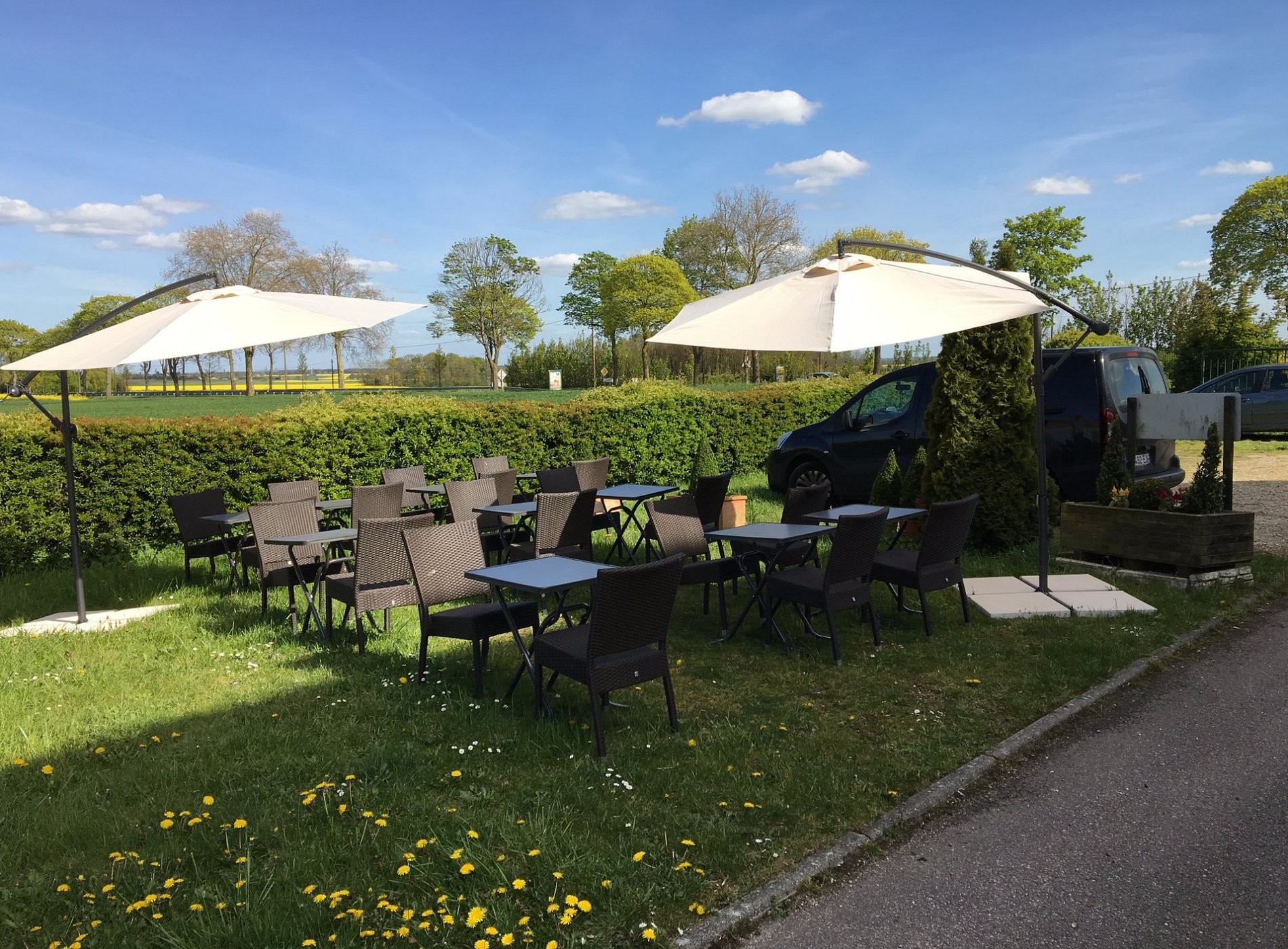 Logis Hôtel Les Nymphéas, Hôtel à Chaufour-lès-Bonnières