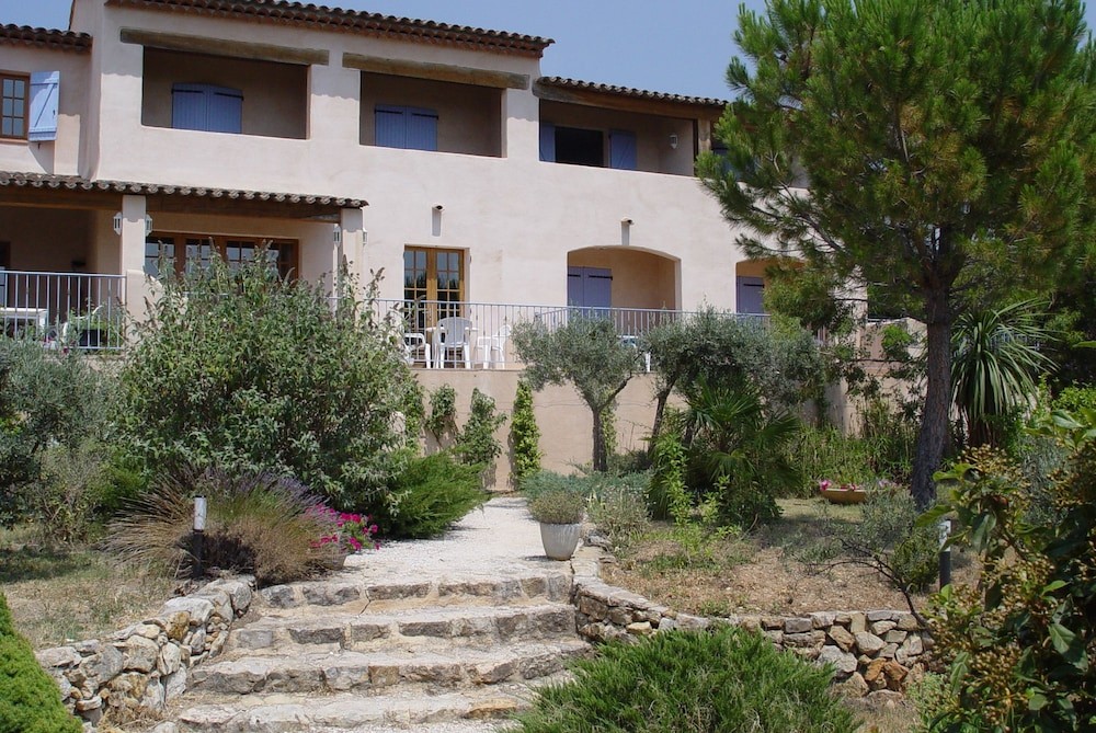 Hôtel Le Mas des Collines, Hôtel à Tourtour