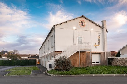 Hôtel De La Gare, Hôtel à Surgères