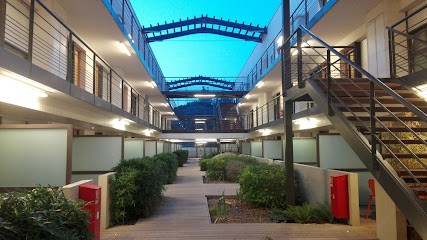 Sweet Home Studio Apparthôtel, Hôtel à Éguilles