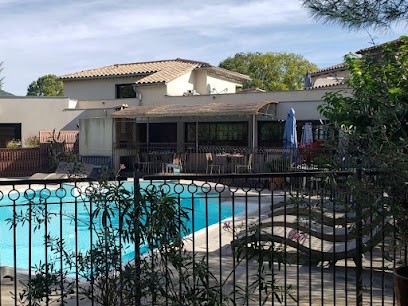 Logis Auberge Cigaloise, Hôtel à Saint-Hippolyte-du-Fort