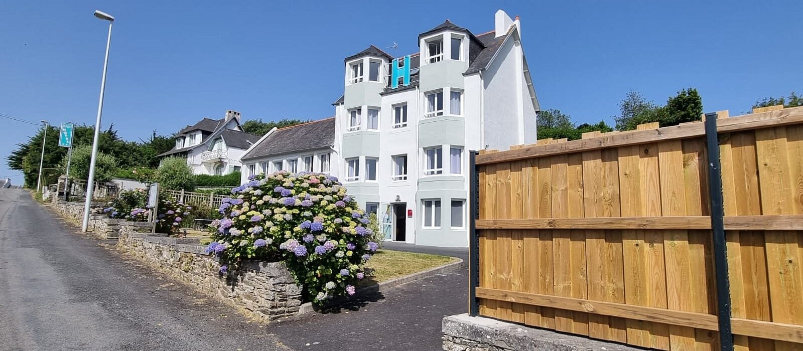 Hôtel Les Panoramas, Hôtel à Plestin-les-Grèves