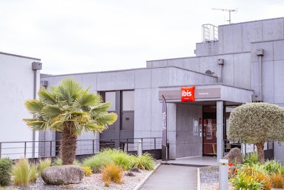 ibis Guingamp - Coeur de Bretagne, Hôtel à Ploumagoar