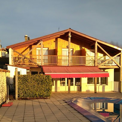 Hôtel Le Prado Jussac, Hôtel à Jussac