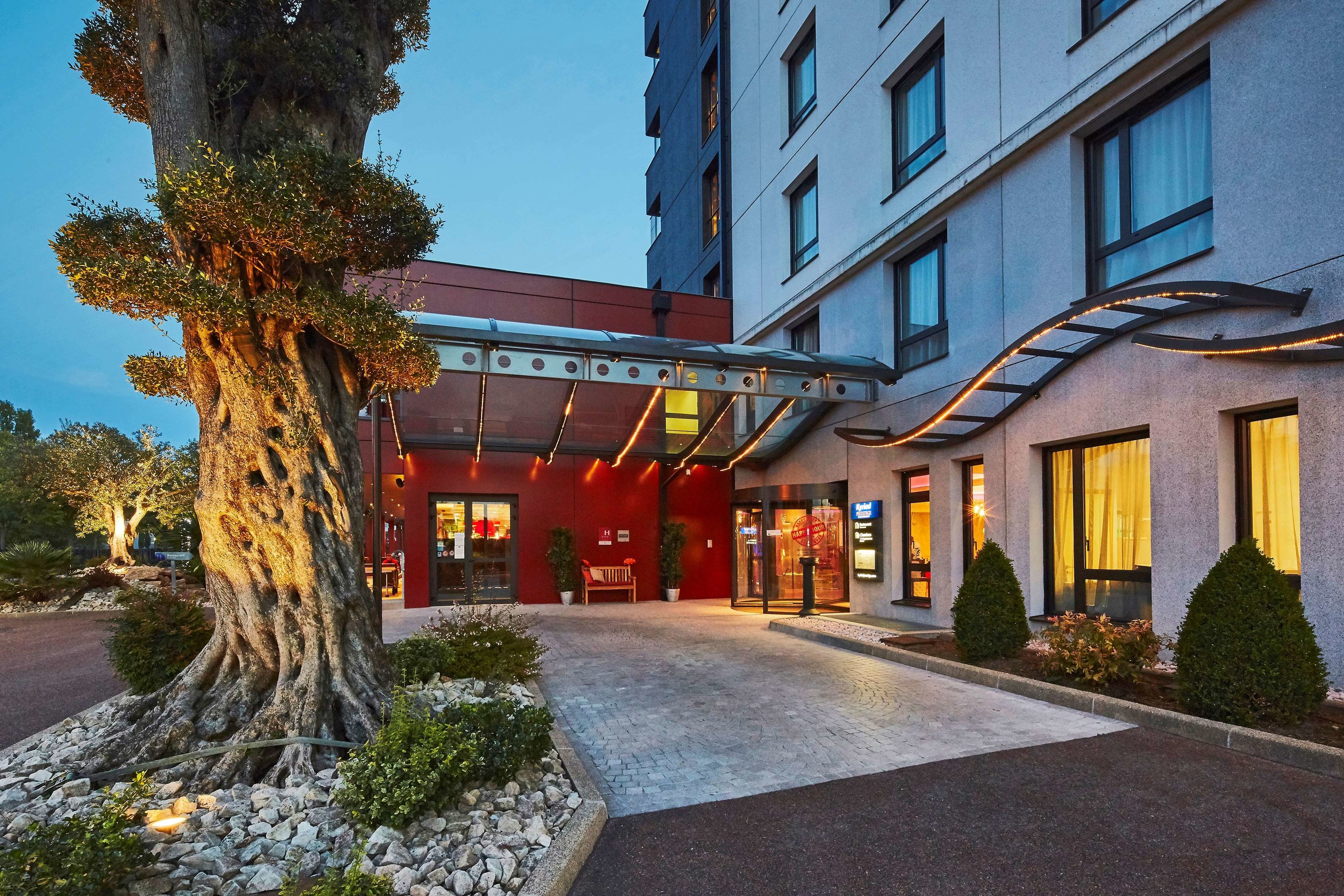 Hôtel Kyriad Prestige & Spa Lyon Saint Priest, Hôtel à Saint-Priest