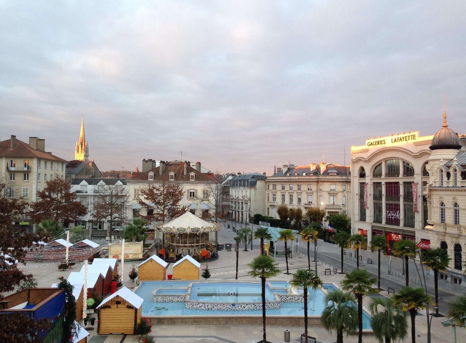 Hôtel Le Bourbon, Hôtel à Pau