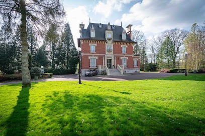La Folie du Bois des Fontaines - Domaine de Forges, Hôtel à Forges-les-Eaux