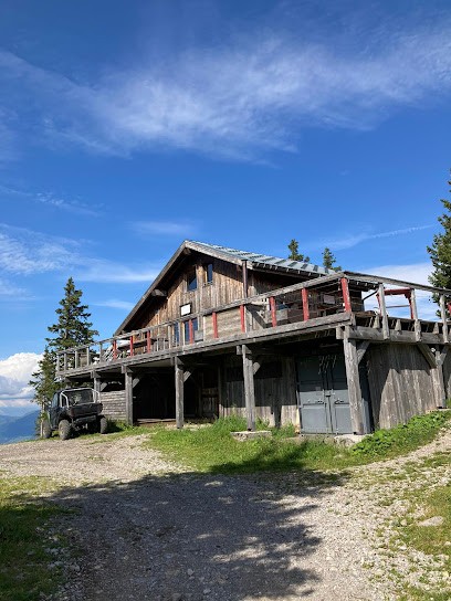 Shelters Experience, Hôtel à Chevaline