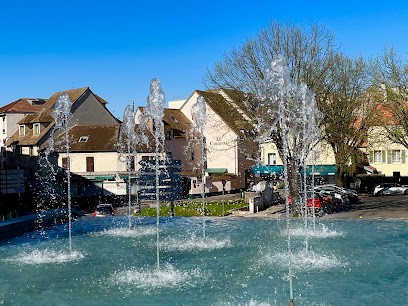 Hotel Le Cardinal Rueil Centre, Hôtel à Rueil-Malmaison