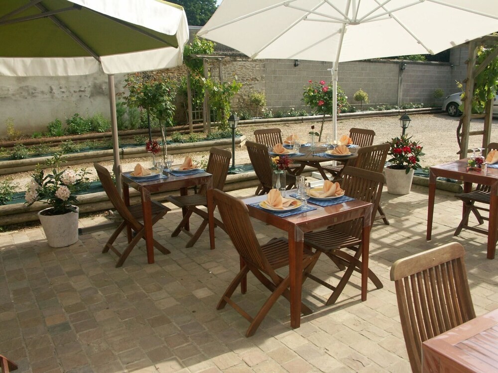 Hôtel Et Restaurant -Logis Les Agriculteurs-, Hôtel à Saint-Pierre-en-Auge