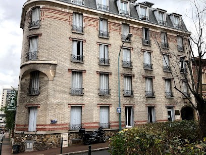 Hotel Savoy, Hôtel à Suresnes