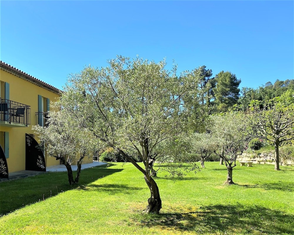Les Sables D'Ocre, Hôtel à Beaumettes