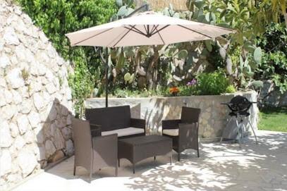 THE COTTAGE, Hôtel à La Turbie