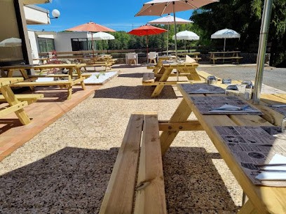 Domaine Eden Lake, Hôtel à Égletons