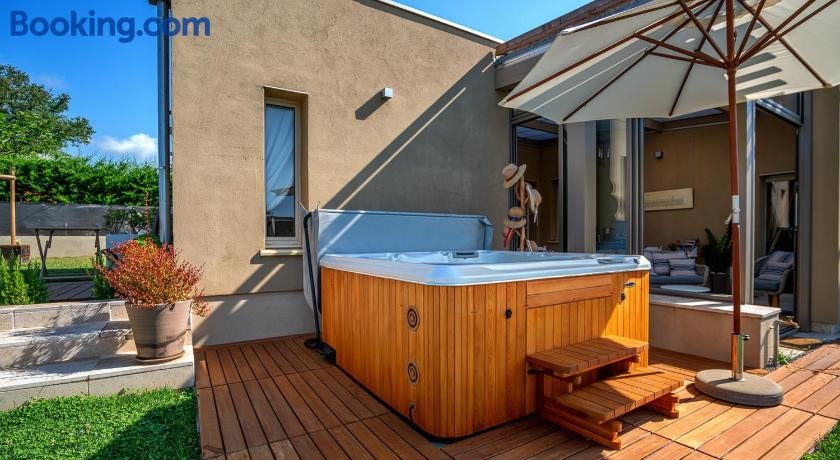 Les Trois Oliviers, Hôtel à Forcalquier