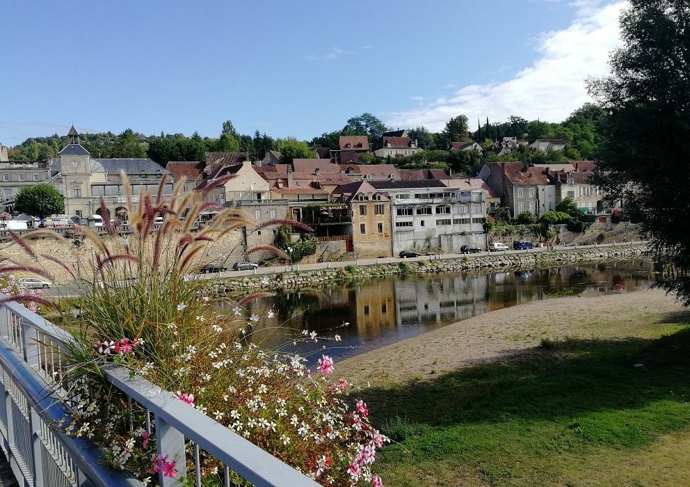 Hotel De Paris, Hôtel au Bugue