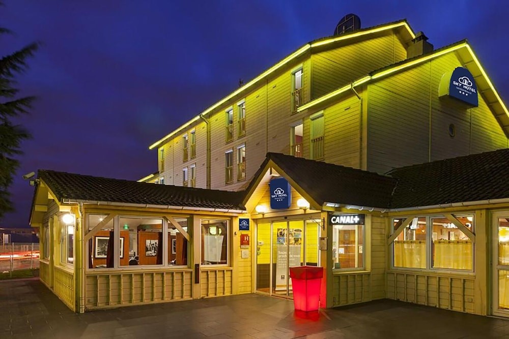 Sky Hotel Cdg Goussainville, Hôtel à Goussainville