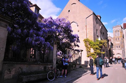 Hôtel Les Glycines, Hôtel à Vézelay