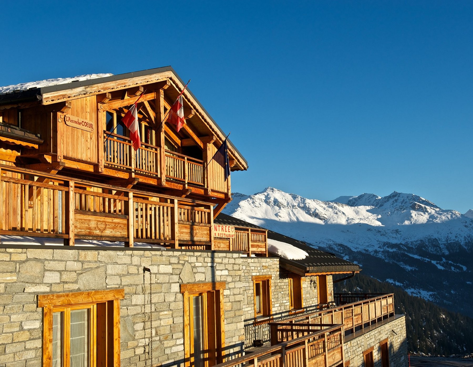 Hôtel-Restaurant L’Accroche Cœur, Hôtel à Montvalezan