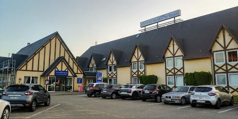 Hotel Et Restaurant Balladins, Hôtel à Franqueville-Saint-Pierre