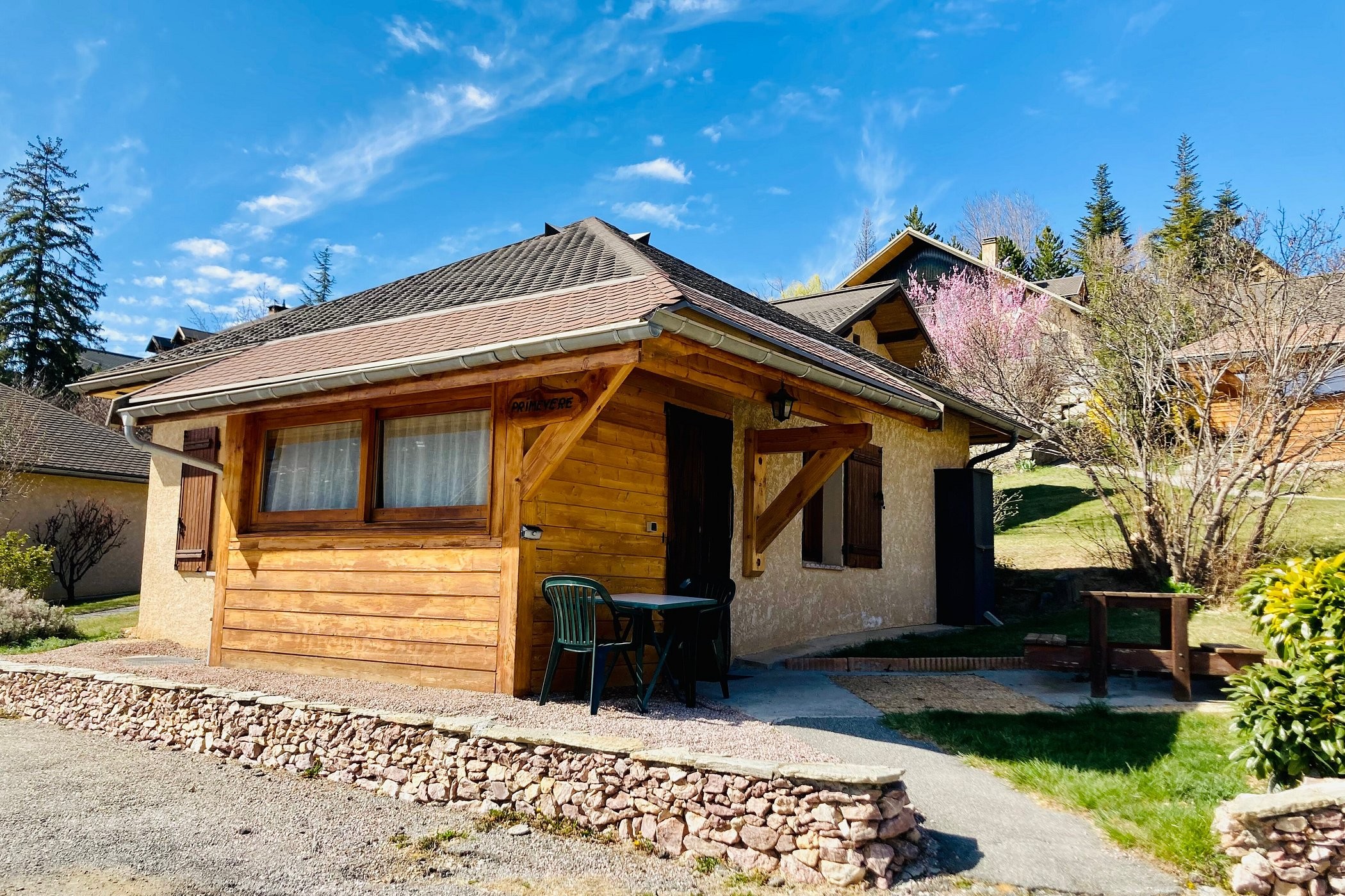 Hôtel le Catinat Fleuri, Hôtel à Guillestre